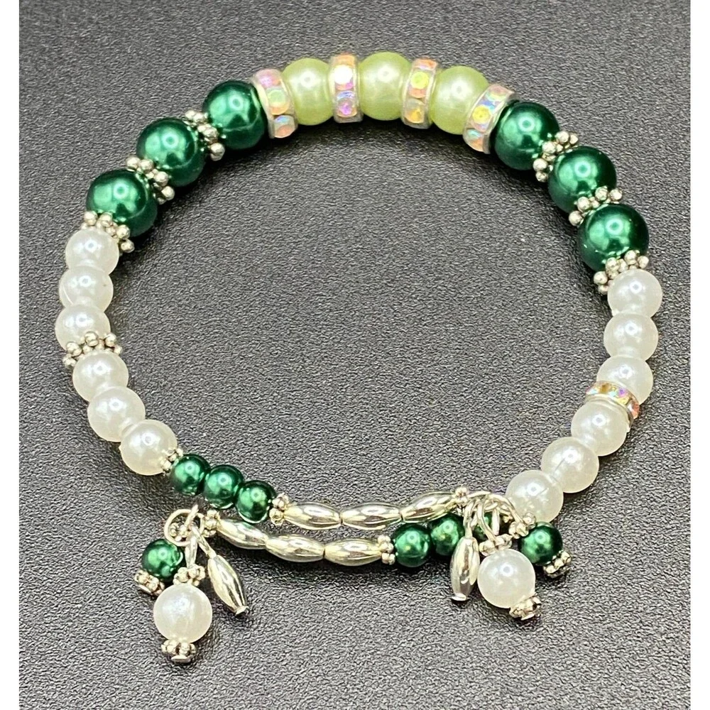 Handmade Green & White Faux Pearl Silver Tone Memory Wire Bracelet by Neanie-Bot